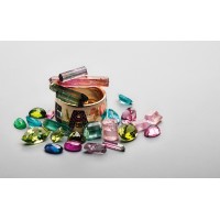 Lea Tudosze Edelsteine.Schmuck logo - Similar company to Matter Edelsteine