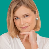 Invest like Aysha AG logo - Similar company to Venius Srl