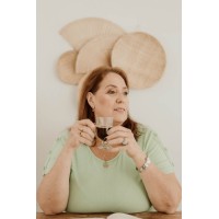 Nilcéia English Teacher & Translator logo - Similar company to Private English Teacher