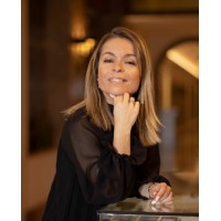 Mafalda Almeida - Executive Coach & Mentor | RISING ACADEMY logo - Similar company to Carolina Zorrilla Executive & Leadership Coach