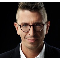 On All Screens - Remco Meyer