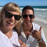 The Discovery Collective logo - Similar company to We Are Savvy