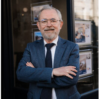 Jerome Simon, agent immobilier Versailles++ logo - Similar company to Immo 5K By Efficity | Conseiller & Expert Immobilier