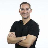 Renato Torres-Andrade Photography logo - Similar company to Ziel