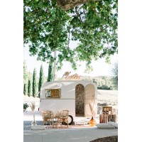 Caravane palace logo - Similar company to Marseille Vert