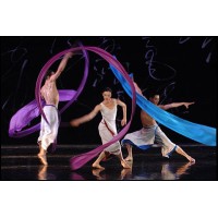 Nai-Ni Chen Dance Company