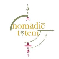 Nomádic Tótem logo - Similar company to Es Tu Actitud