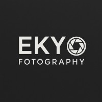 EKY Fotography logo - Similar company to Rayis