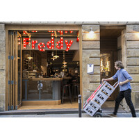 Freddy's logo - Similar company to Repongo