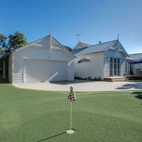 Sorrento Beach House logo - Similar company to Skyes Beach House - Malua Bay Nsw