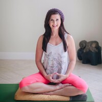 Mindful Nikki logo - Similar company to Endi.Libre
