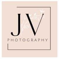 Janisse Valenzuela Photography logo - Similar company to Grace Brodeur Consulting