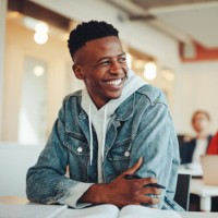 Vantage IQ logo - Similar company to Vantageiq Technologies