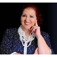Deborah Perrone_ Mentora_Branding Pessoal logo - Similar company to Bora Branding