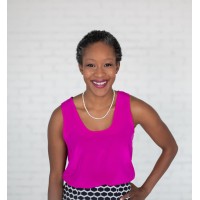 Elizabeth Nicolle Wellness logo - Similar company to Lauren Mcwilliams