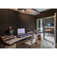 W Sound Suite logo - Similar company to Spoon Gg