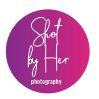 Shot by Her Photography logo - Similar company to Resq Home Solutions