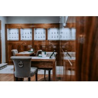Watchtrader & Co logo - Similar company to Vachev Watches & Co