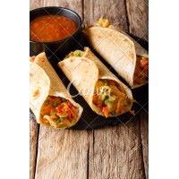 Food lover logo - Similar company to Yumma Food