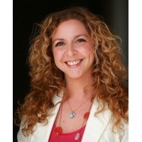 Yasmine Jandali - Professional Voice Over Artist logo - Similar company to Libélula Books