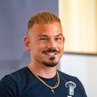 Pascal Wagner — Branding & Content-Marketing logo - Similar company to Maximilian Saal