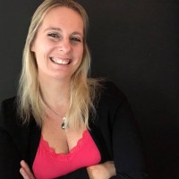 Candice Vanhacht - Coach en Marketing Digital & Réseaux Sociaux