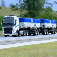 DIGNANI TRANSPORTES logo - Similar company to Graneleiro Transportes
