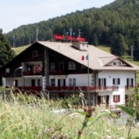 Hotel Des Alpes Castione della Presolana logo - Similar company to Hotel Clipper Pesaro