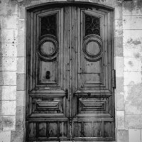 Wooden Doors Publishing house logo - Similar company to First Flight Books