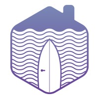 Curvão Surf House logo - Similar company to Scale Comms