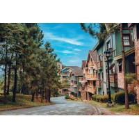Exclusive Property Investments in the Philippines logo - Similar company to Sooneat