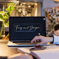 Frog and Scorpio Communications logo - Similar company to Snacksize