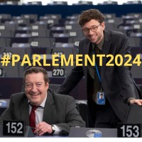PARLEMENT2024 logo - Similar company to Debrief-Conseil