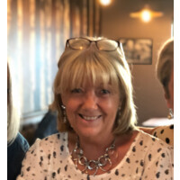 Evolution Graphic Design logo - Similar company to Govcondesign | Graphic Design As A Subscription