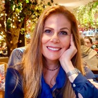 Monica Ferrari logo - Similar company to Settlehub