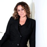 Trijntje Oosterhuis logo - Similar company to Madison B.V.