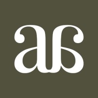 Monarqk logo - Similar company to Kmce4U