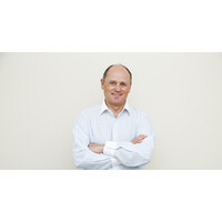 CCLINIC logo - Similar company to Clínica Smile