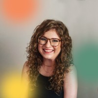 Madison Eats Cake logo - Similar company to Mkw Creative Co.