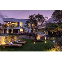 Contessa Luxury Retreat logo - Similar company to Modern Concierge Inc.