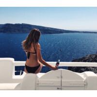 Welovegreece_ logo - Similar company to Social Blinks