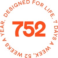 752 Designed For Life logo - Similar company to Bottlecup