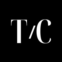 The Clinic logo - Similar company to Universidad Alberto Hurtado