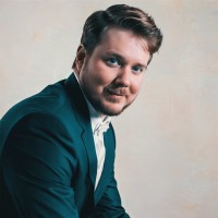 The AI Strategist: David Potter logo - Similar company to Protrain Athletes