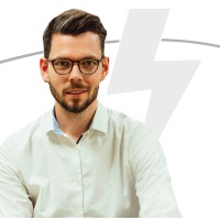 Maximilian Thum logo - Similar company to Siri Racing