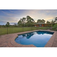 Farm Stay Accommodation Ironstone Estate Lovedale