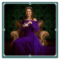 Queen of Sales logo - Similar company to Bibi Digital $