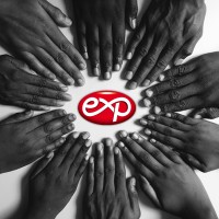 Exp Region Francophone logo - Similar company to C-Analytics