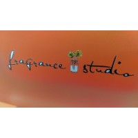 Fragance Studio logo - Similar company to Modoemprendedor