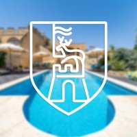 deReday Holiday Homes logo - Similar company to Wild Atlantic Wanderer Holiday Homes Donegal